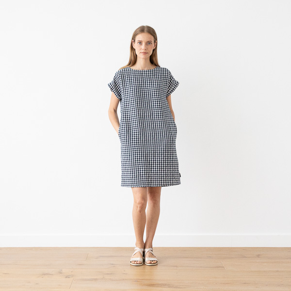 Vestido de lino de cuadros para el verano